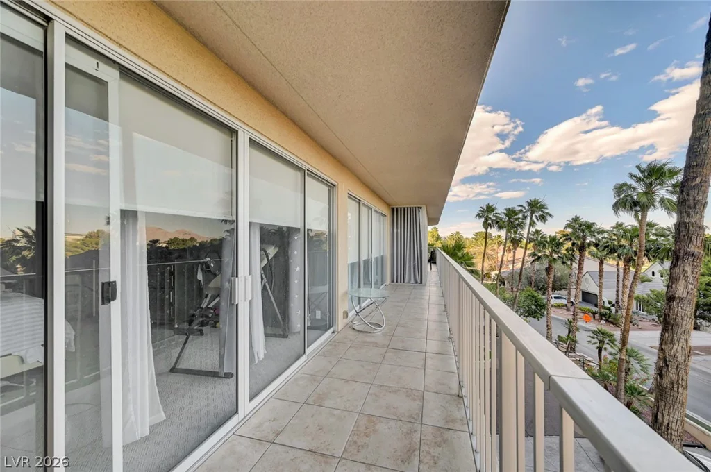 3111 Bel Air, Las Vegas, NV 89109