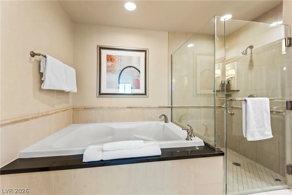 145 Harmon, Las Vegas, NV 89109