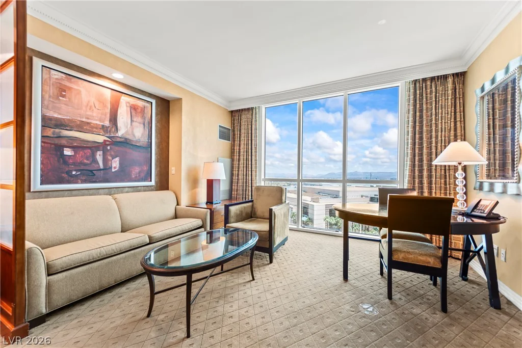 145 Harmon, Las Vegas, NV 89109