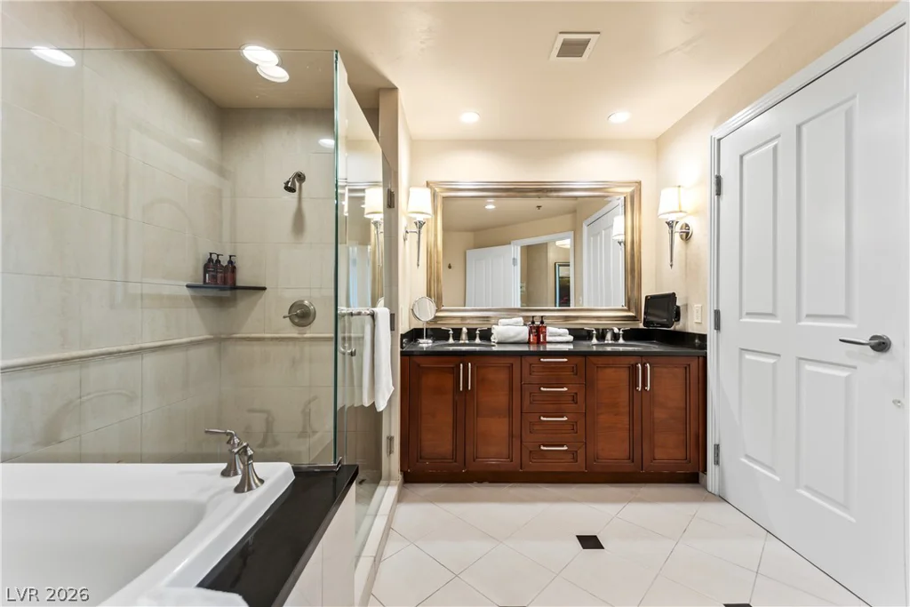 145 Harmon, Las Vegas, NV 89109