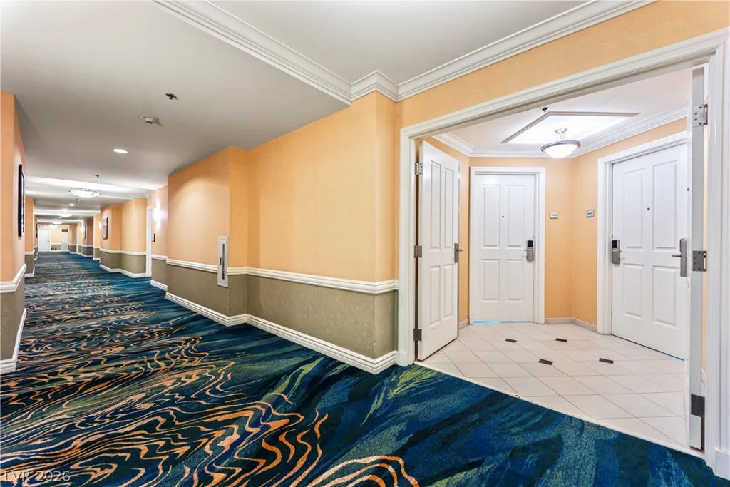 145 Harmon, Las Vegas, NV 89109