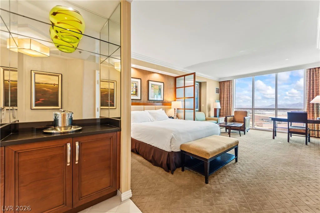 145 Harmon, Las Vegas, NV 89109