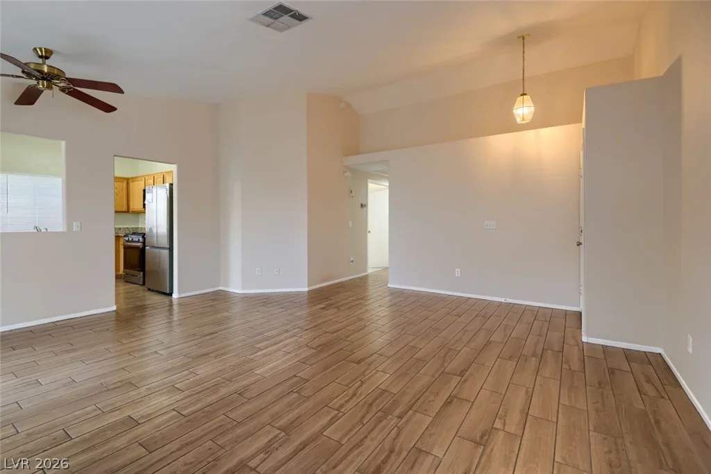 7421 Summer Sun, Las Vegas, NV 89128