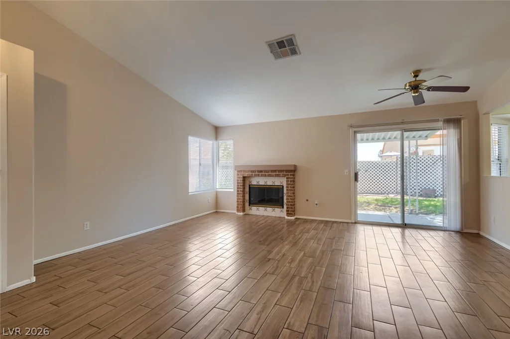 7421 Summer Sun, Las Vegas, NV 89128