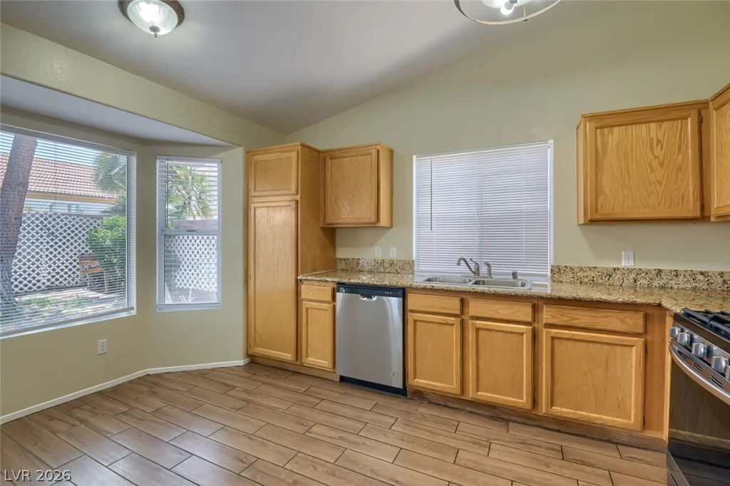 7421 Summer Sun, Las Vegas, NV 89128