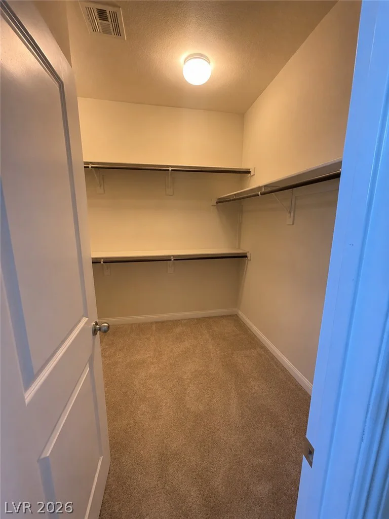 10291 Lodge Pine, Las Vegas, NV 89166