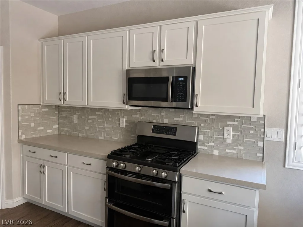 10291 Lodge Pine, Las Vegas, NV 89166