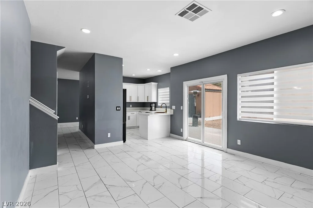 6385 Canyon Dawn, Las Vegas, NV 89108