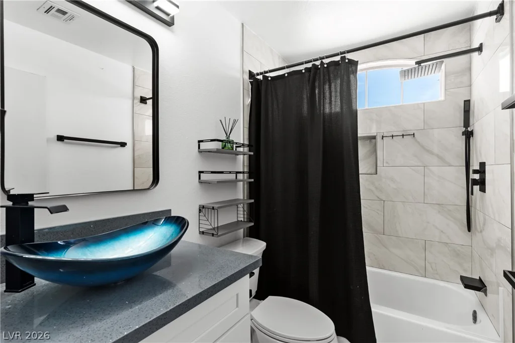 6385 Canyon Dawn, Las Vegas, NV 89108