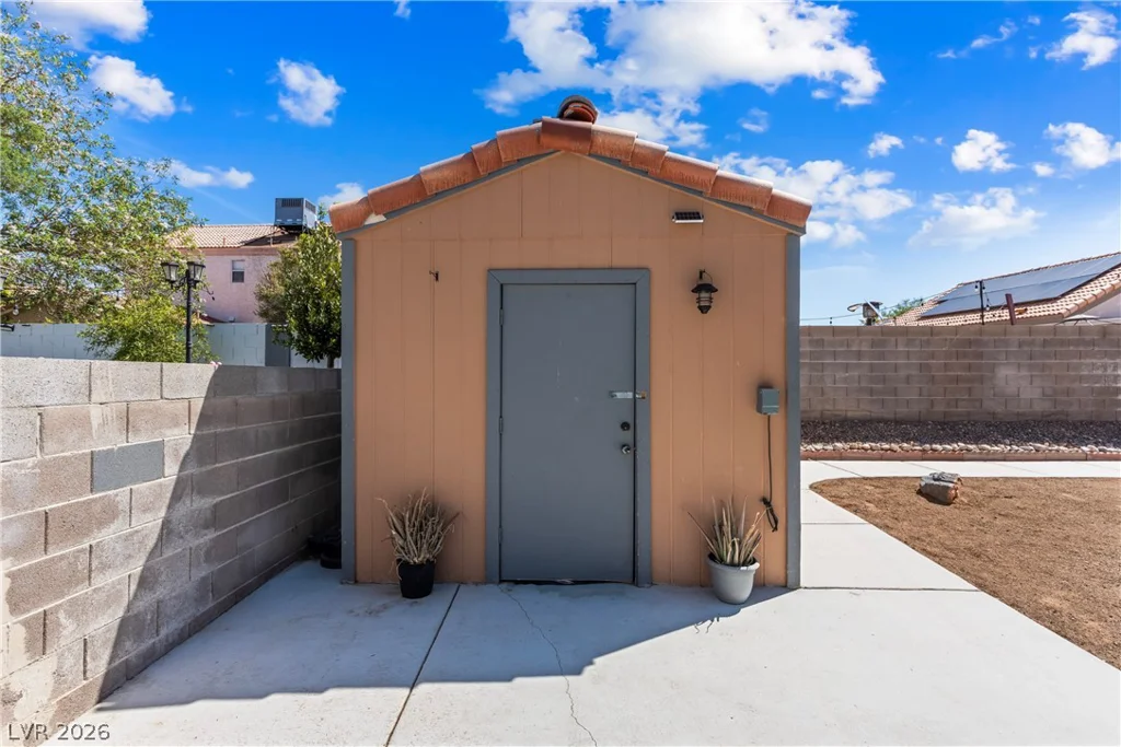 6385 Canyon Dawn, Las Vegas, NV 89108