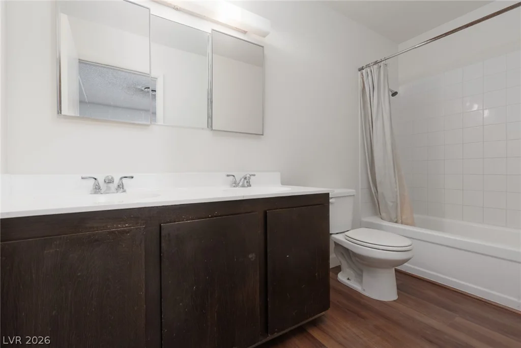 3958 Oakhill, Las Vegas, NV 89121