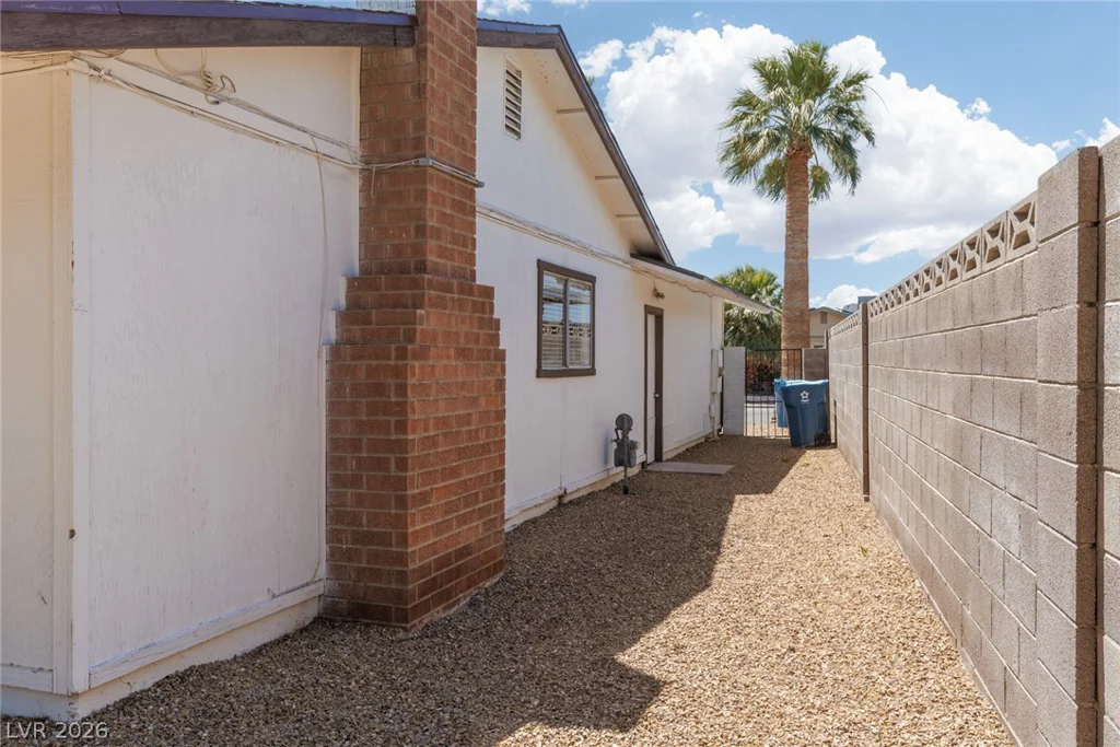 3958 Oakhill, Las Vegas, NV 89121