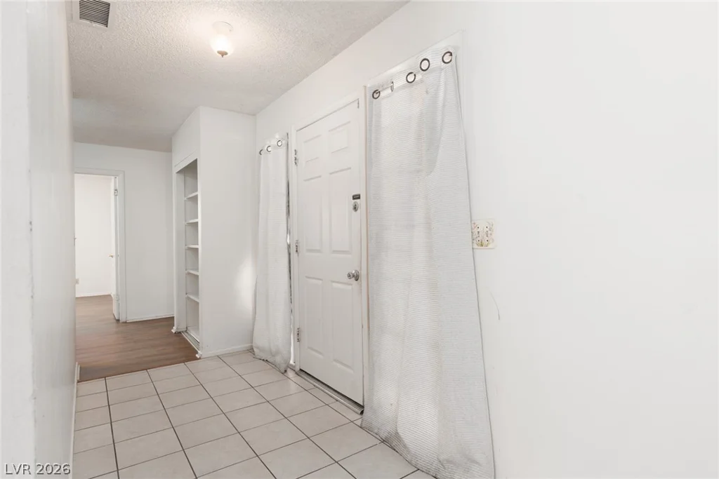 3958 Oakhill, Las Vegas, NV 89121