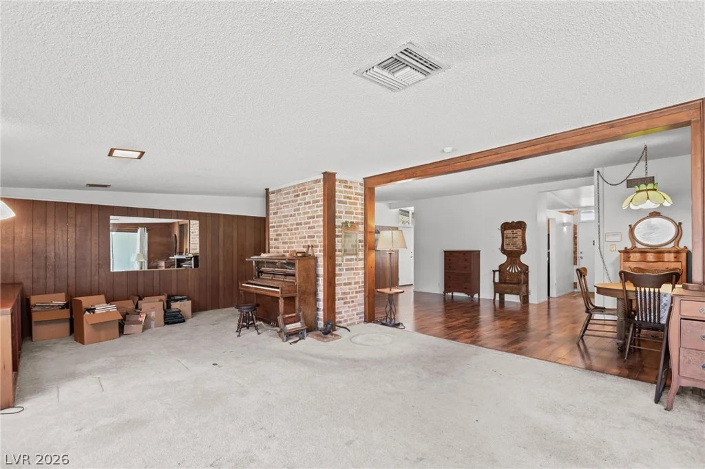 1601 Hartke, Las Vegas, NV 89104