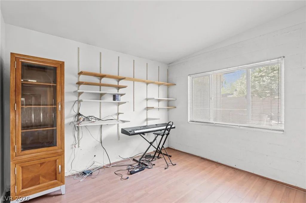 1601 Hartke, Las Vegas, NV 89104