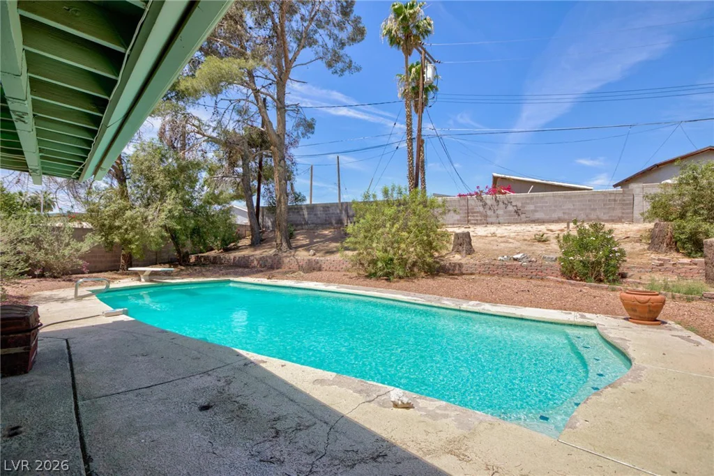 1601 Hartke, Las Vegas, NV 89104