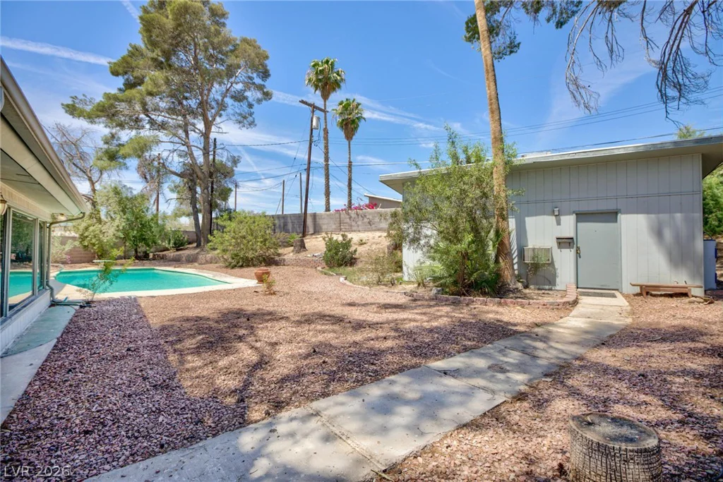 1601 Hartke, Las Vegas, NV 89104