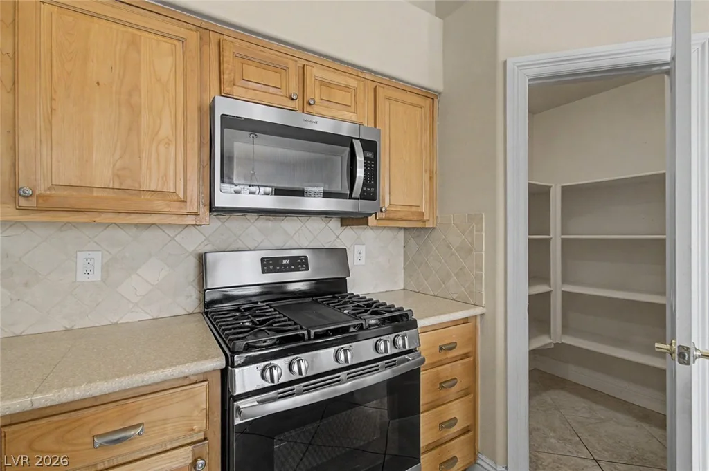 3421 Amish, North Las Vegas, NV 89031