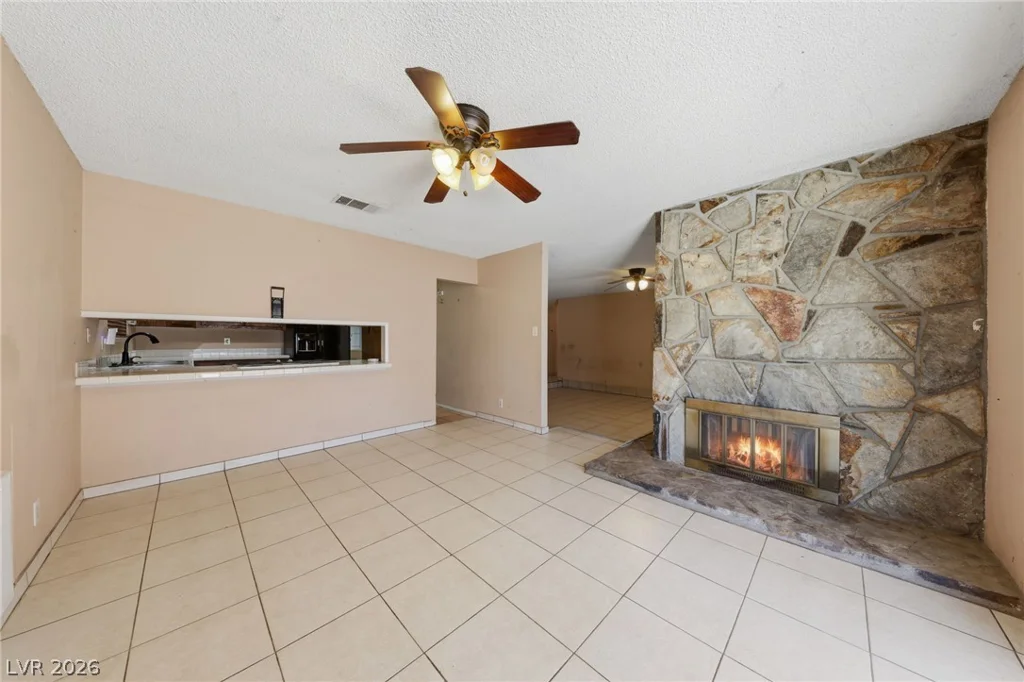 5194 Merrill, Las Vegas, NV 89120