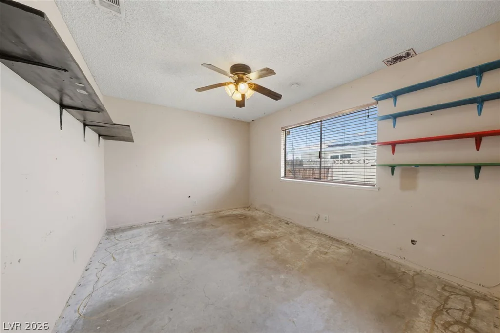 5194 Merrill, Las Vegas, NV 89120