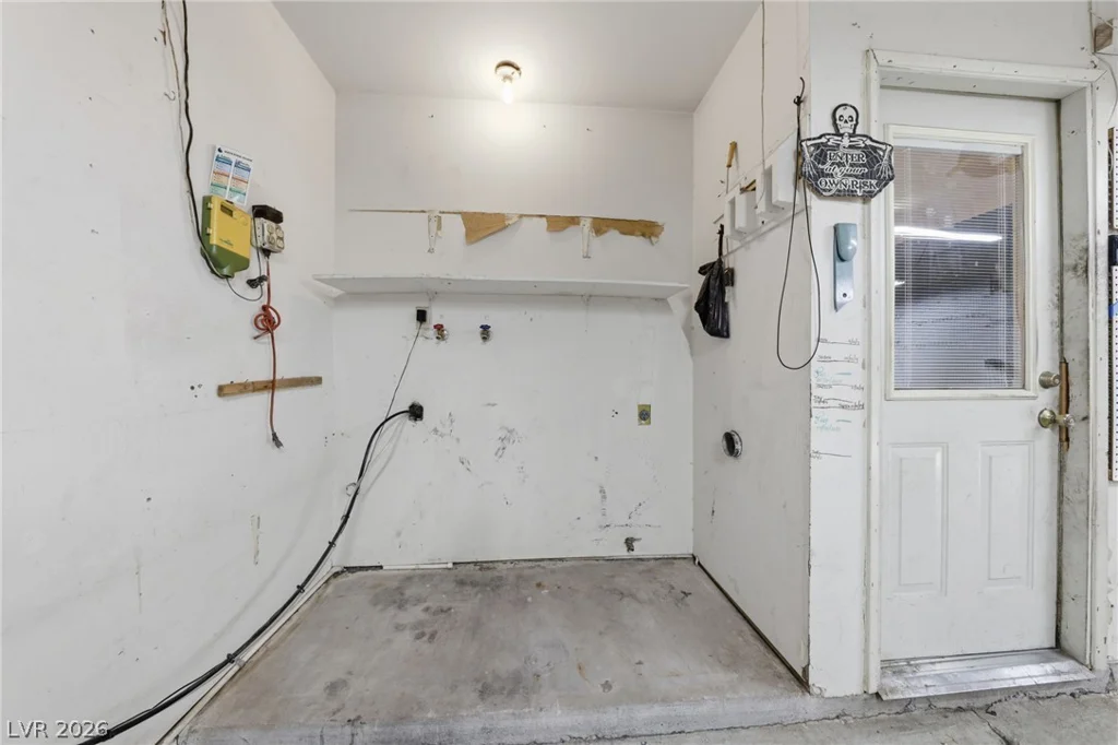 5194 Merrill, Las Vegas, NV 89120