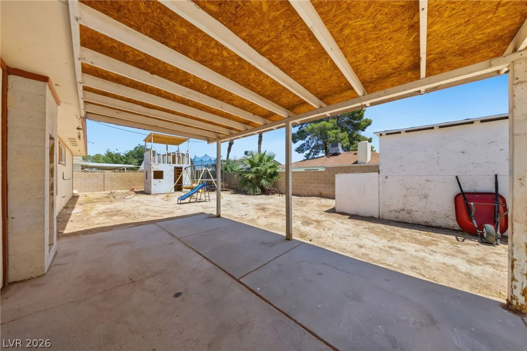 5194 Merrill, Las Vegas, NV 89120