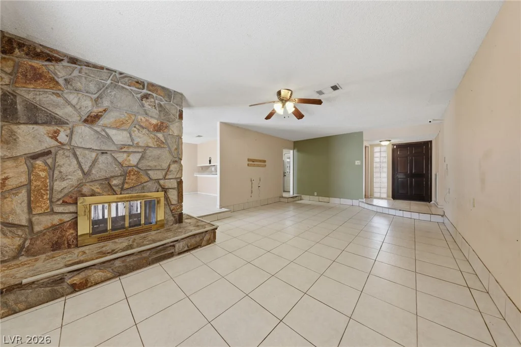 5194 Merrill, Las Vegas, NV 89120