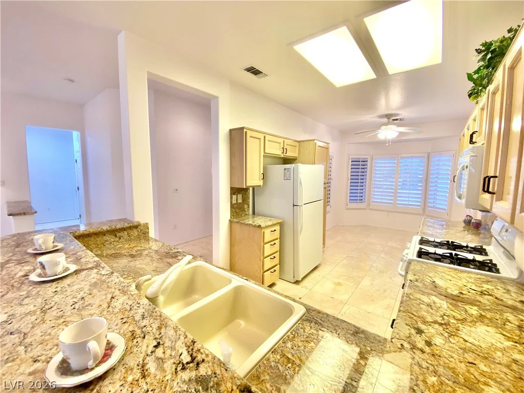 10731 Mission Lakes, Las Vegas, NV 89134