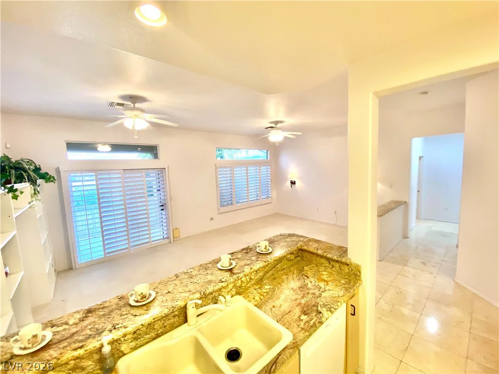 10731 Mission Lakes, Las Vegas, NV 89134