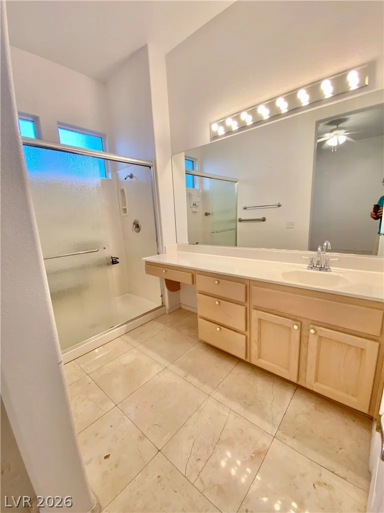 10731 Mission Lakes, Las Vegas, NV 89134