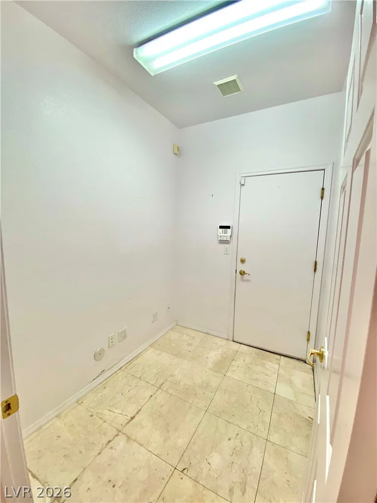 10731 Mission Lakes, Las Vegas, NV 89134