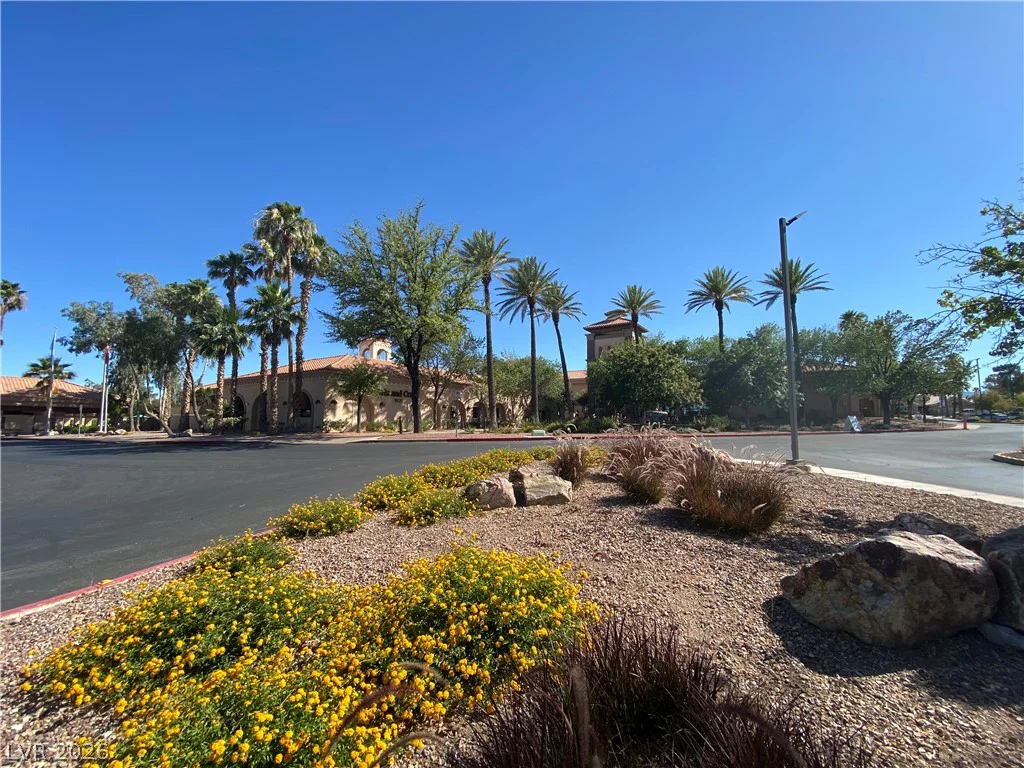 10731 Mission Lakes, Las Vegas, NV 89134