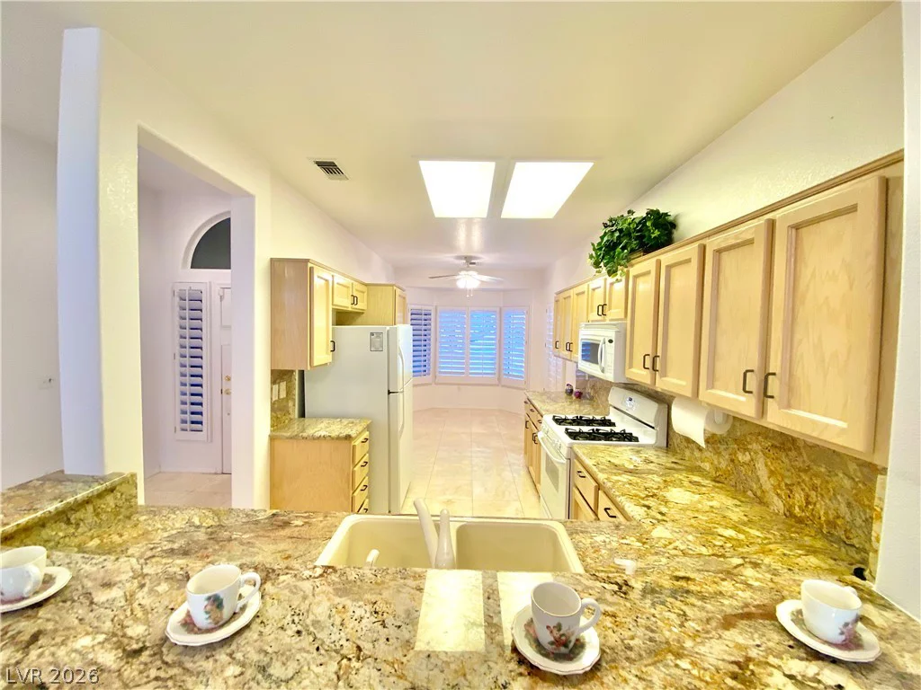 10731 Mission Lakes, Las Vegas, NV 89134