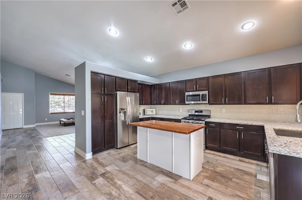2421 Sunrise Springs, North Las Vegas, NV 89031