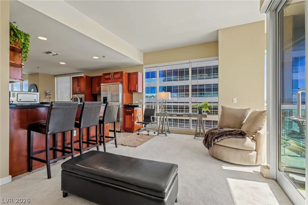 4525 Dean Martin, Las Vegas, NV 89103