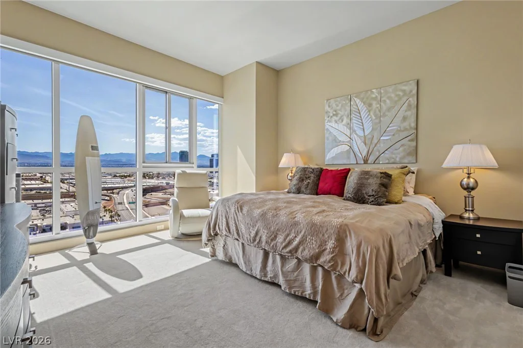 4525 Dean Martin, Las Vegas, NV 89103