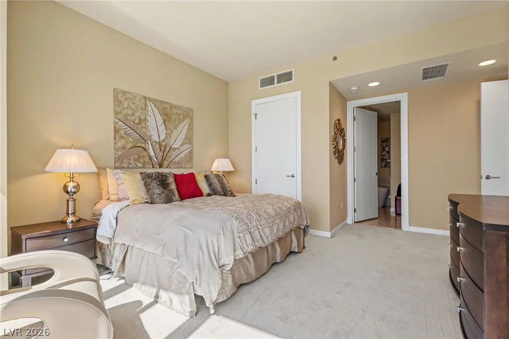 4525 Dean Martin, Las Vegas, NV 89103