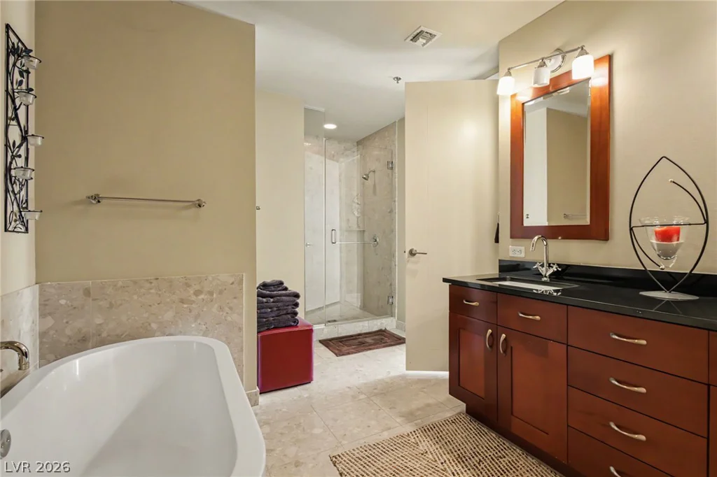 4525 Dean Martin, Las Vegas, NV 89103