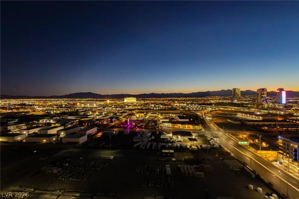 4525 Dean Martin, Las Vegas, NV 89103