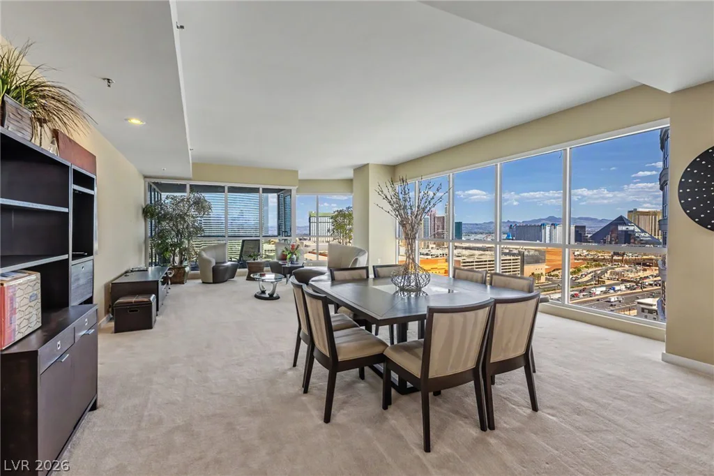4525 Dean Martin, Las Vegas, NV 89103