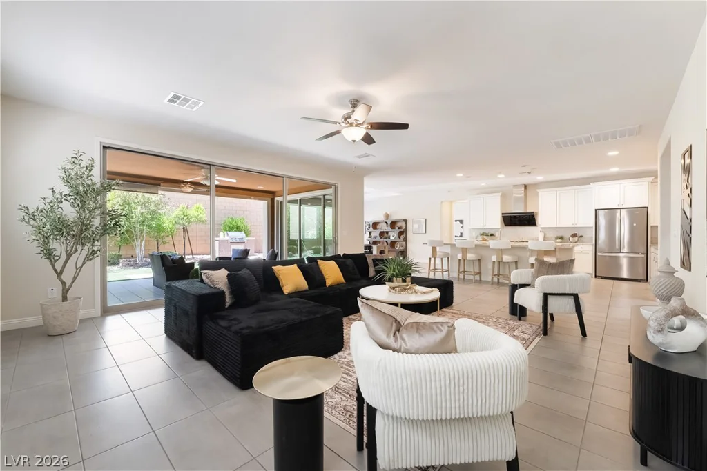 6011 Vista Clara Street, Las Vegas, NV 89148