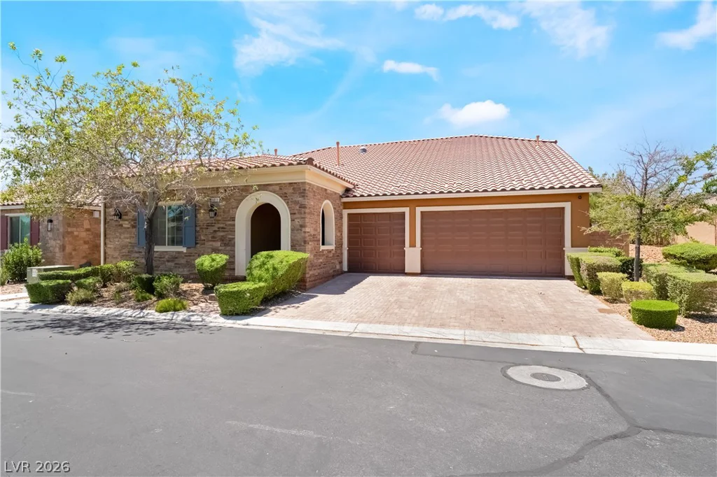 6011 Vista Clara Street, Las Vegas, NV 89148