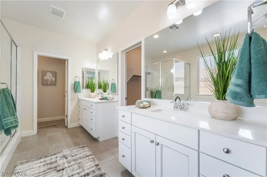 6011 Vista Clara Street, Las Vegas, NV 89148