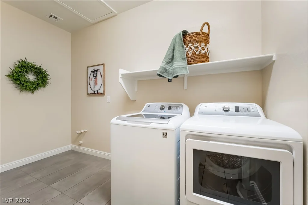 6011 Vista Clara Street, Las Vegas, NV 89148
