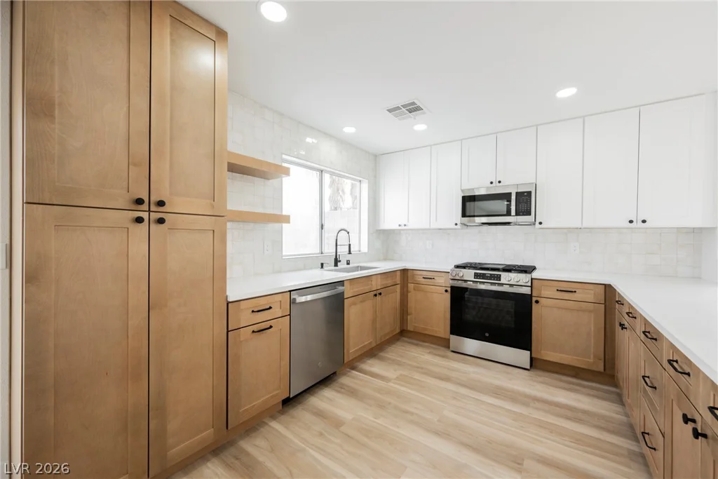 9516 Fox Forest, Las Vegas, NV 89129