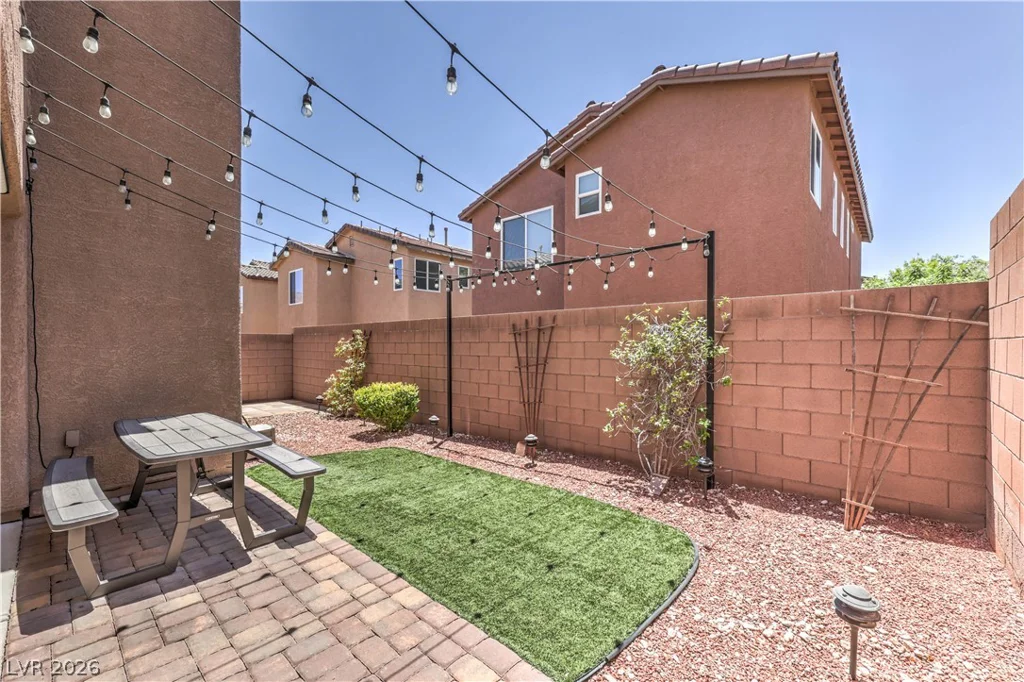 9317 Flowering Tulip, Las Vegas, NV 89166