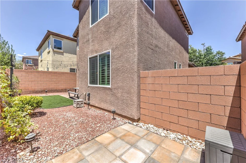 9317 Flowering Tulip, Las Vegas, NV 89166