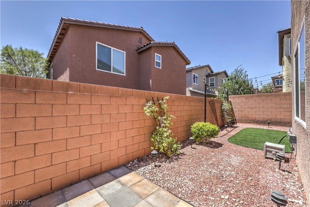 9317 Flowering Tulip, Las Vegas, NV 89166