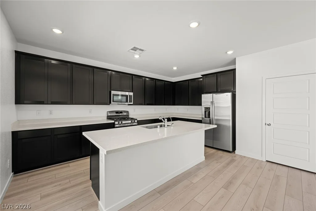 2620 Saunder, North Las Vegas, NV 89032
