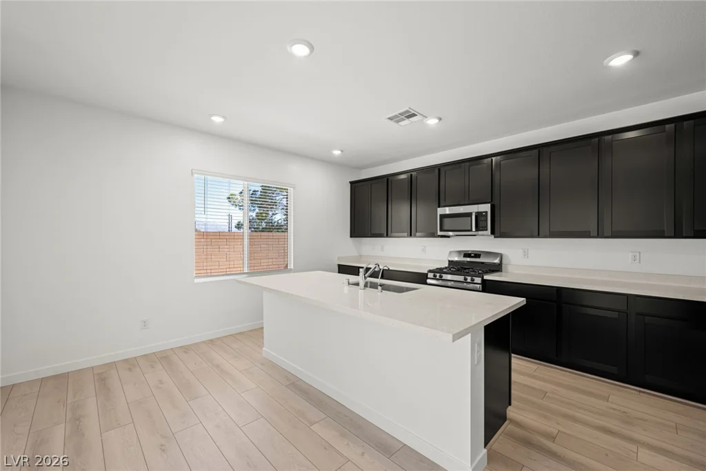 2620 Saunder, North Las Vegas, NV 89032